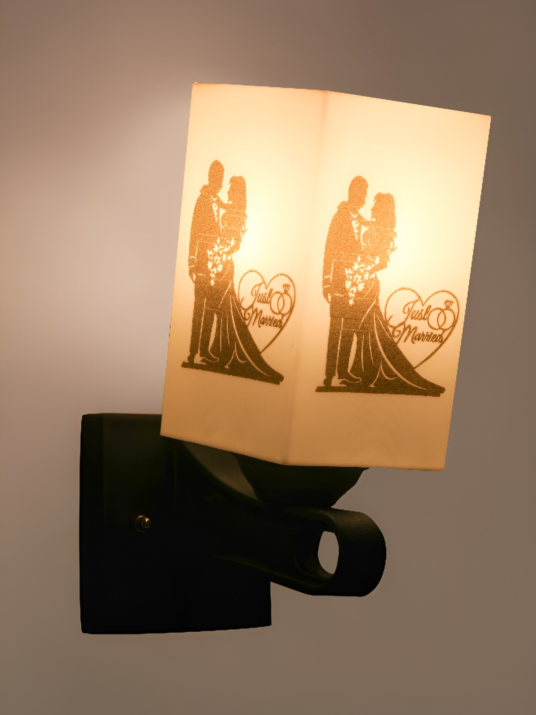 

Afast White & Black Printed Contemporary Wood Square Shaped Wall Lamp