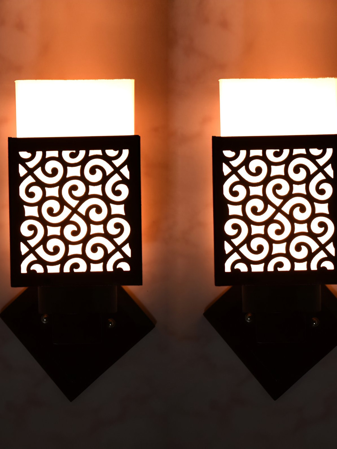 

Afast White & Brown 2 Pieces Wood Contemporary Rectangle Wall Lamp