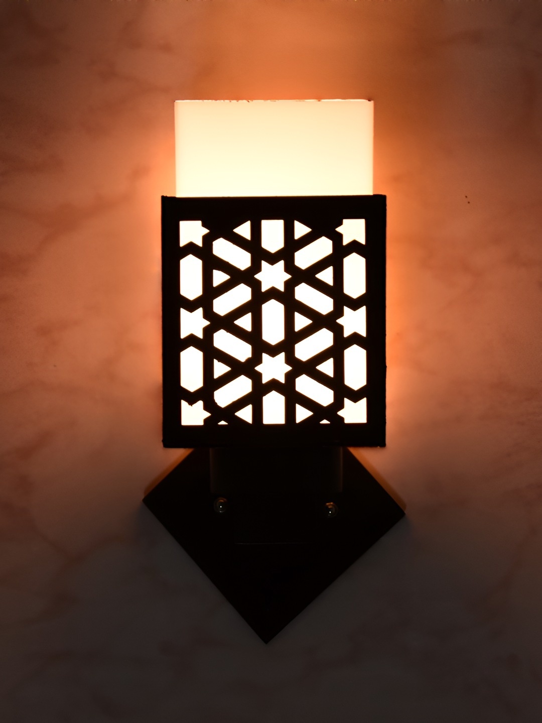 

Afast Black & White Wooden Traditional Square Shaped Wall Lamp