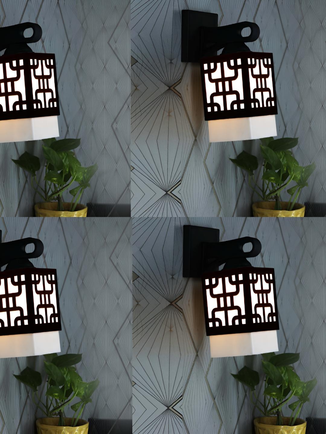 

Afast Black Wood Traditional Square Shaped Wall Lamp