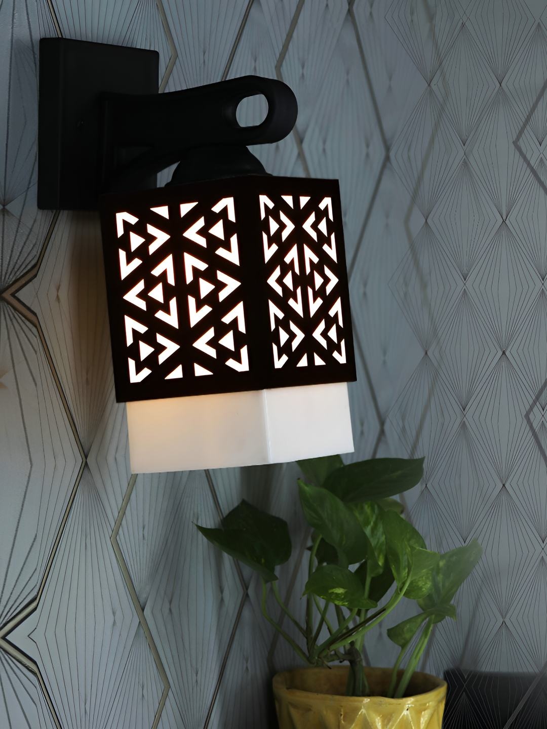 

Afast Black & White Wooden Textured Square Shaped Wall Lamp