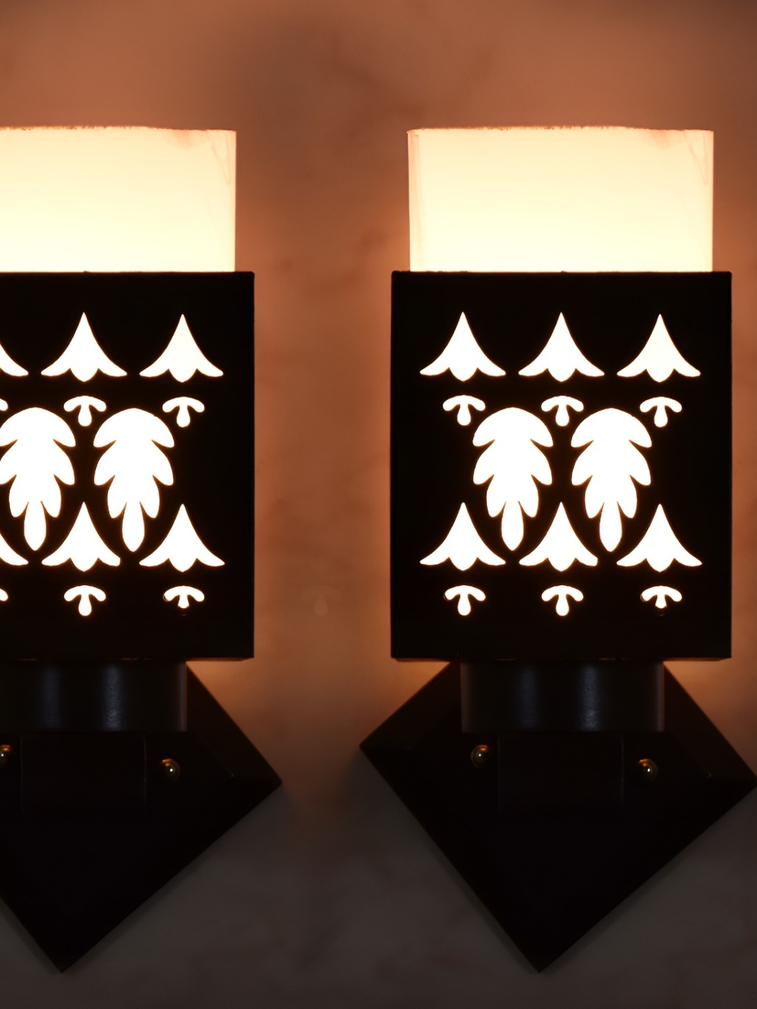

Afast White Black 2 Pieces Textured Square Wall Lamps