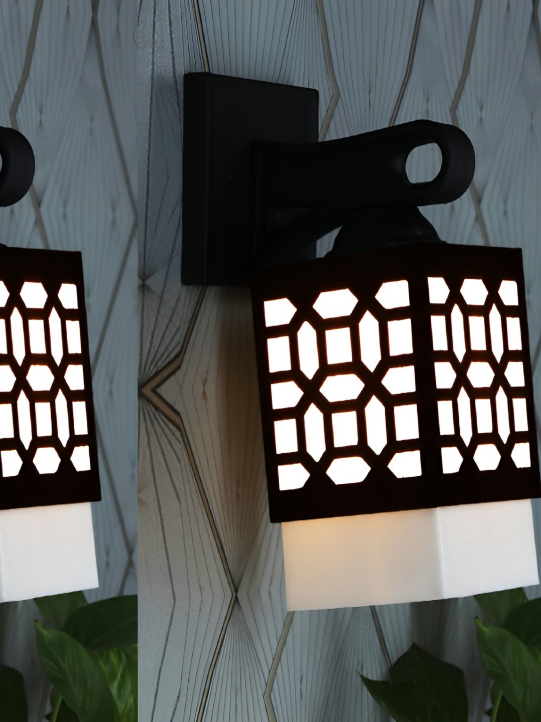 

Afast Black & White 2 Pieces Textured Contemporary Square Shaped Wall Lamps