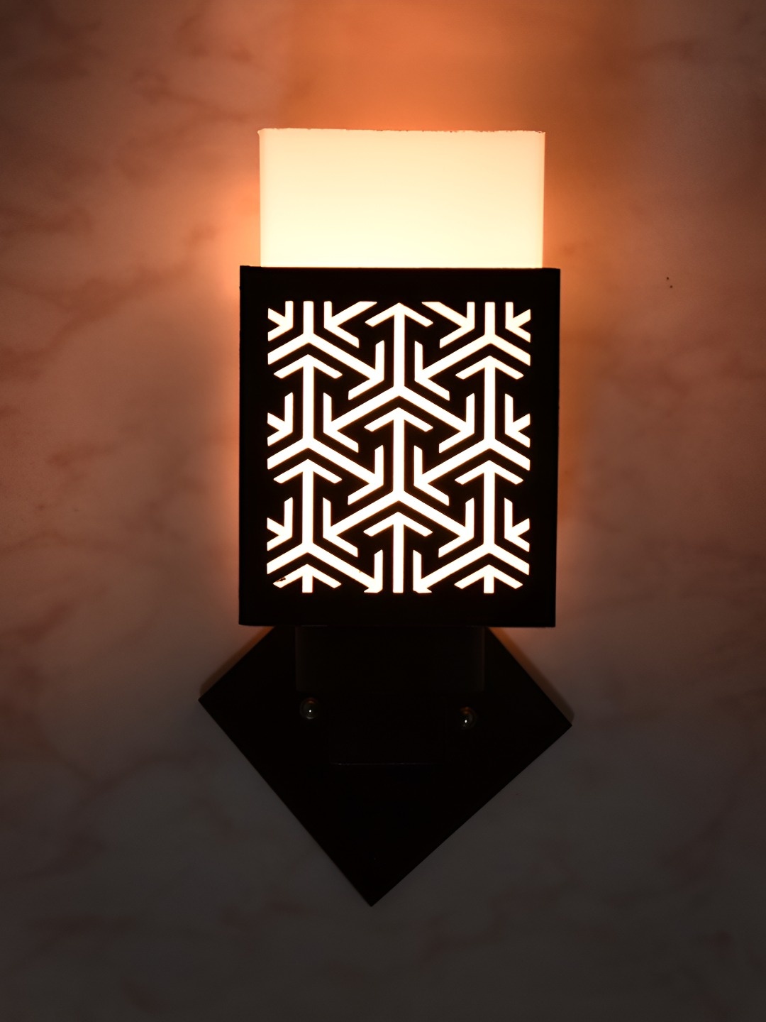 

Afast Black & White Textured Wooden Traditional Square Shaped Wall Lamp