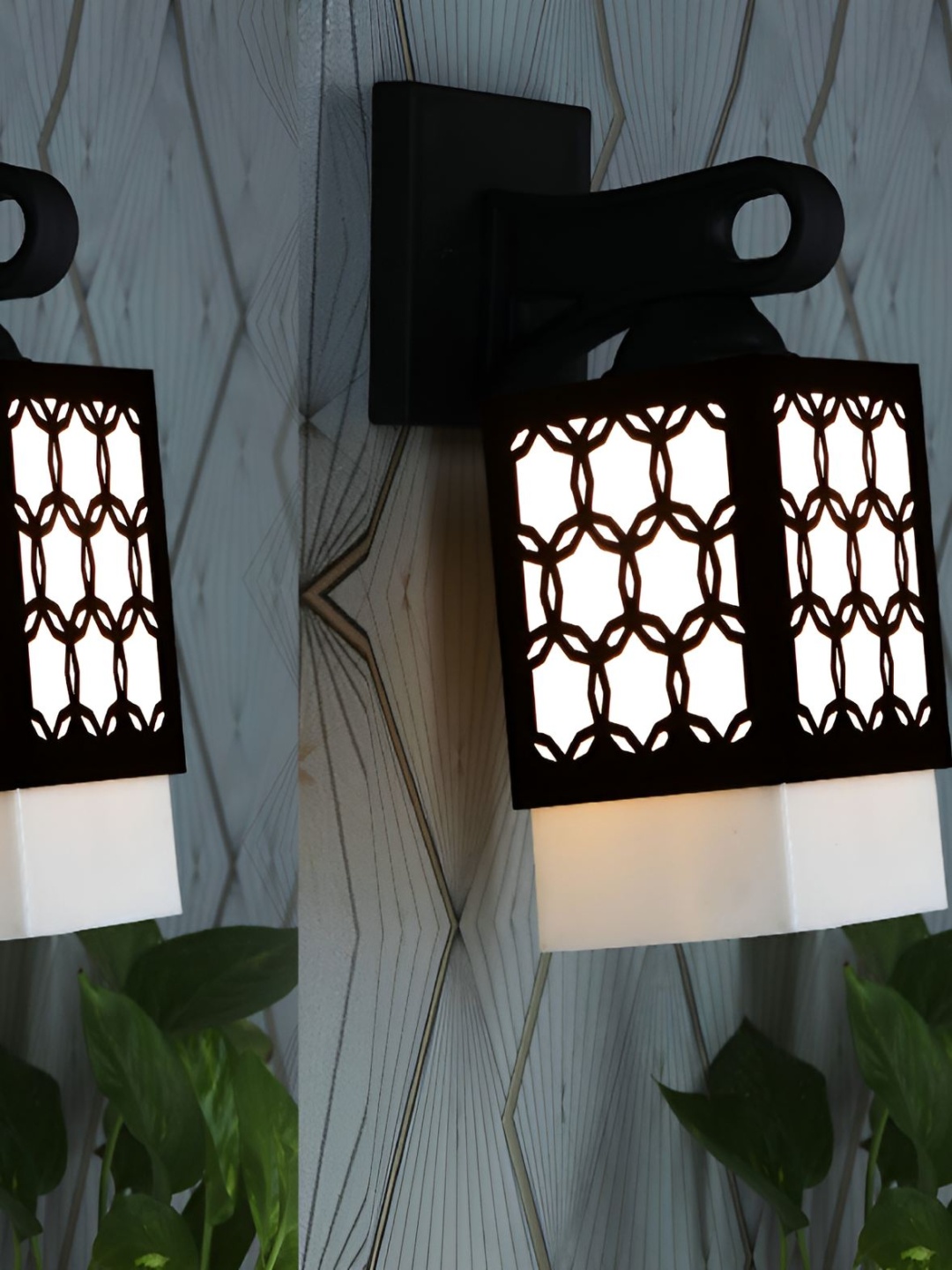 

Afast Black 2 Pieces Textured Wooden Traditional Square Shaped Wall Lamps