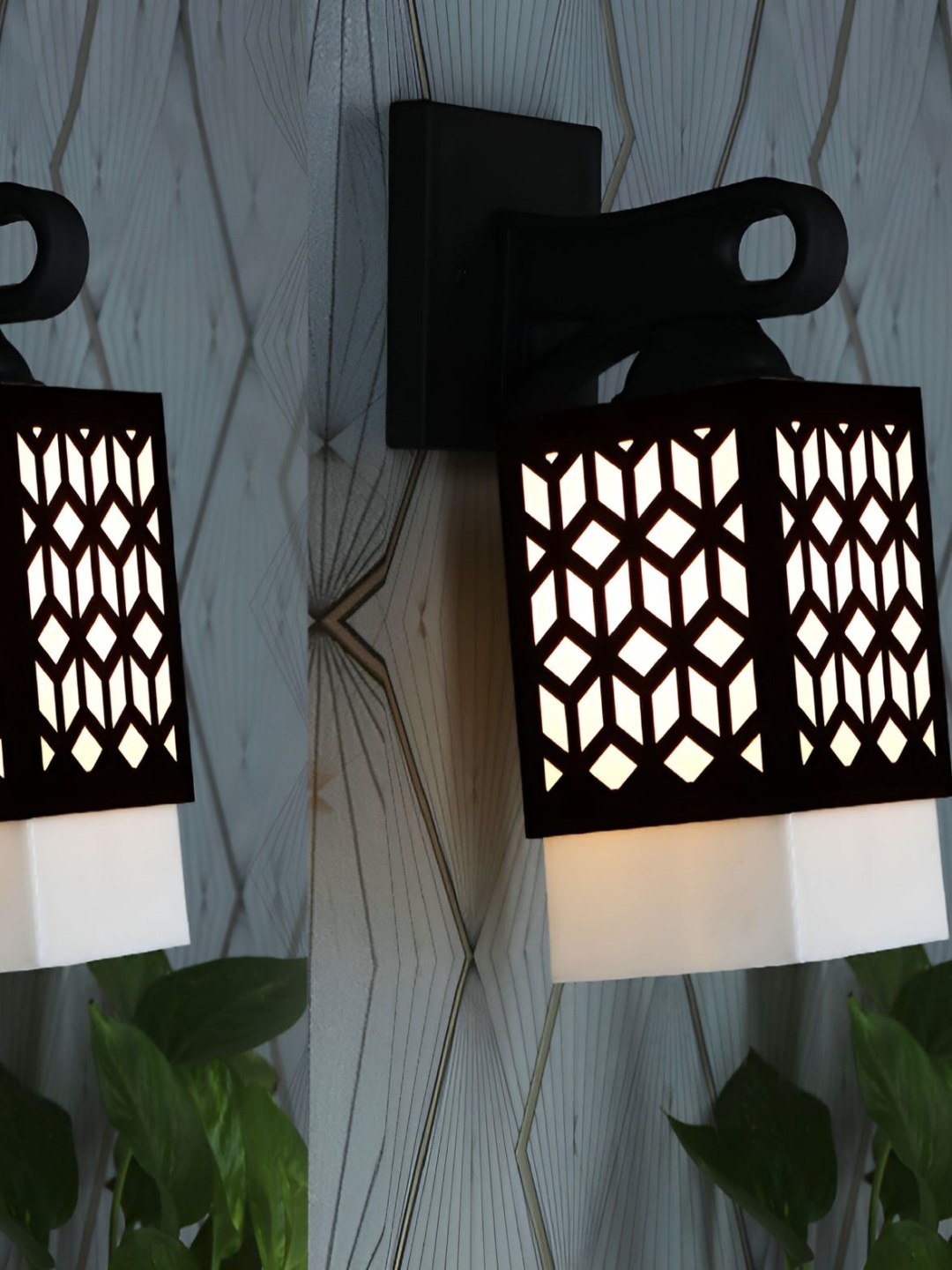 

Afast Black White 2 Pieces Square Wooden Textured Wall Lamps