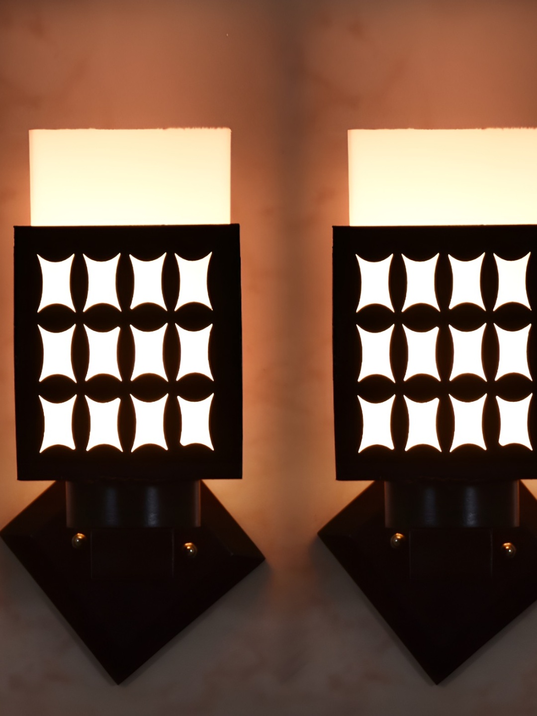 

Afast Black & White 2 Pieces Textured Wood Square Wall Lamps