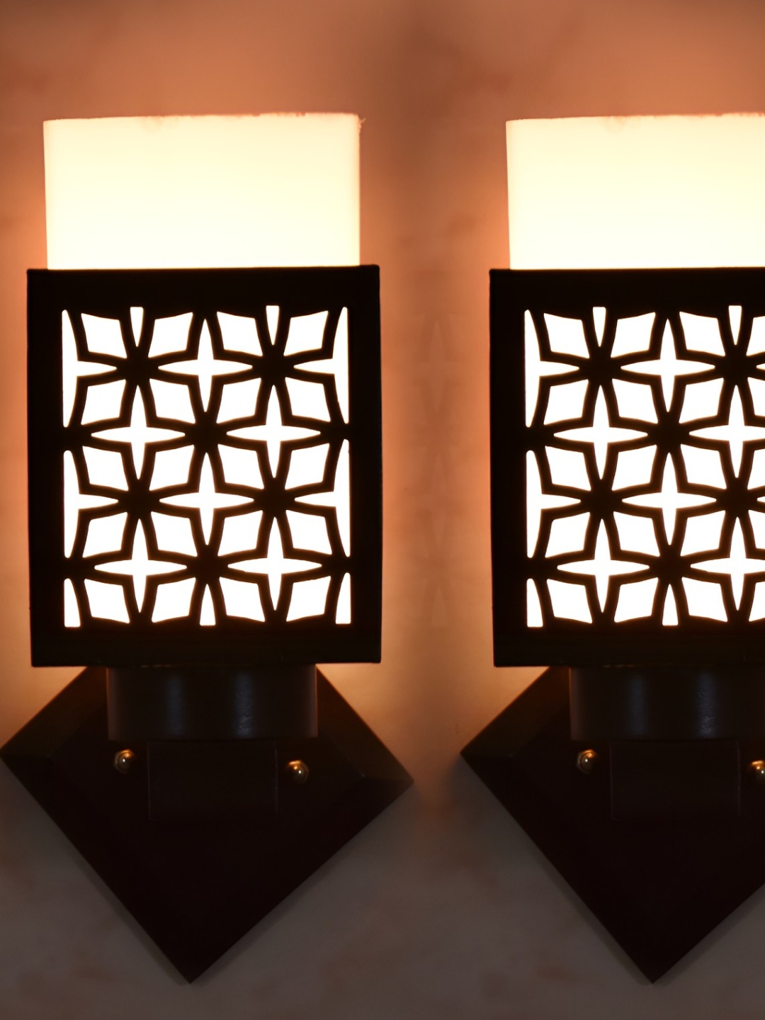 

Afast White & Black 2 Pieces Textured Contemporary Wood Square Shaped Wall Lamp