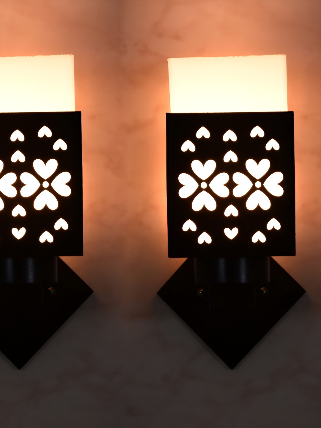 

Afast 2 Pcs Black & White Wooden Traditional Square Shaped Wall Lamps