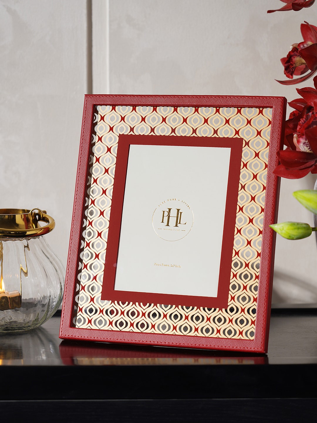 

Pure Home and Living Red Geometric Print Self Design Photo Frame