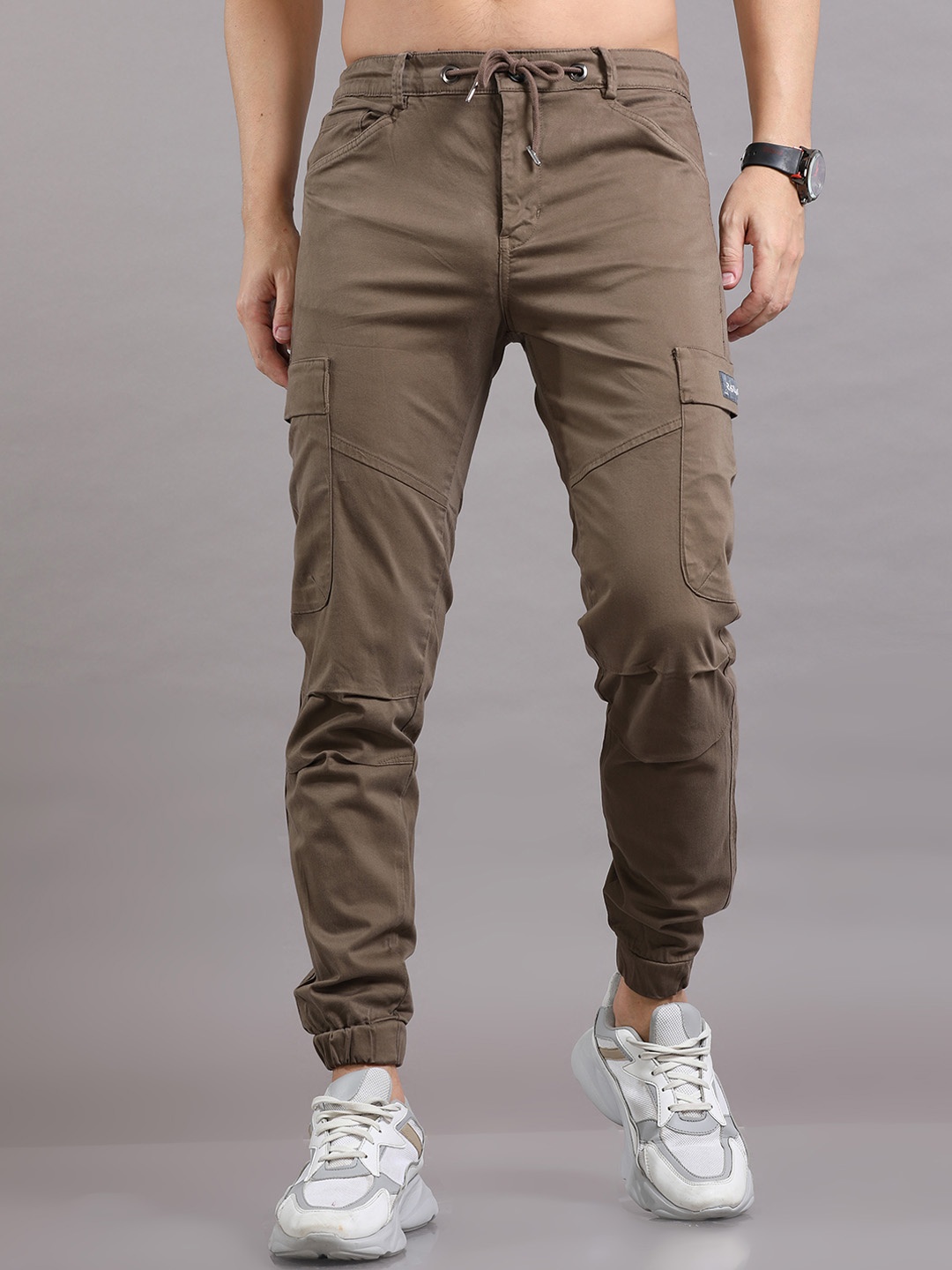 

Reslag Men Mid-Rise Cargos Cotton Trousers, Brown