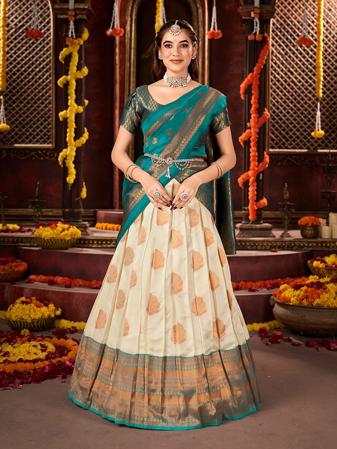 

SHOPGARB Woven Design Semi-Stitched Lehenga & Unstitched Blouse With Dupatta, Off white
