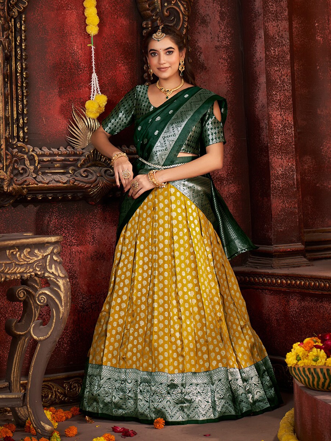 

SHOPGARB Woven Design Semi-Stitched Lehenga & Unstitched Blouse With Dupatta, Green