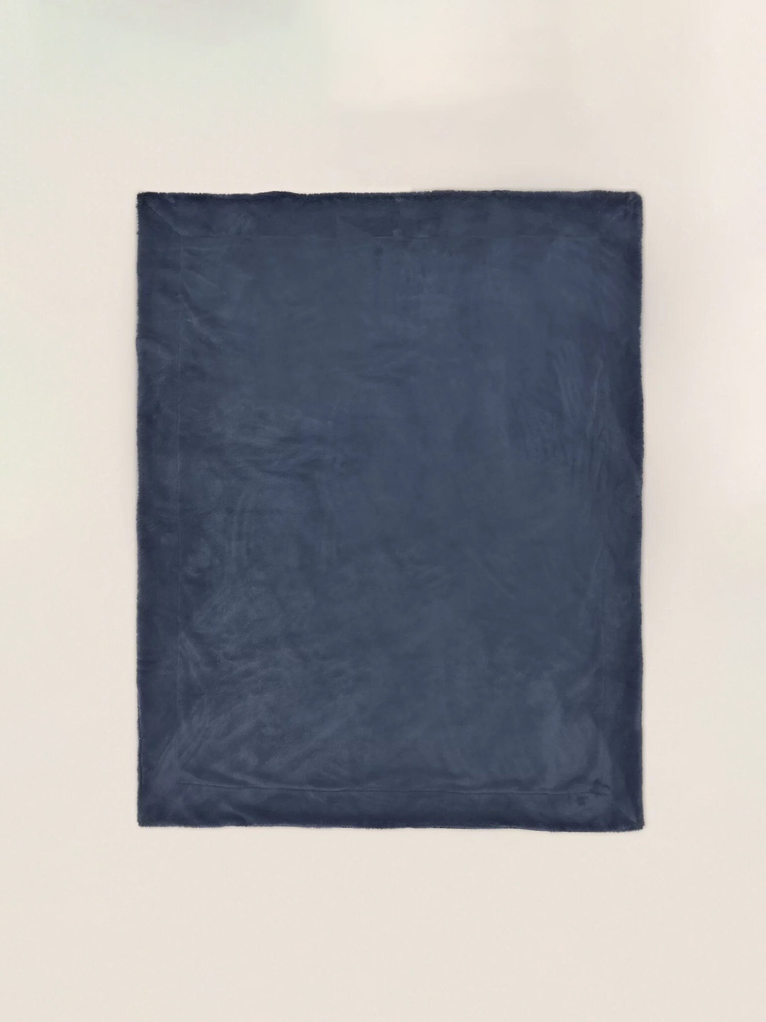 

Marks & Spencer Navy Blue Supersoft Faux Fur Throw