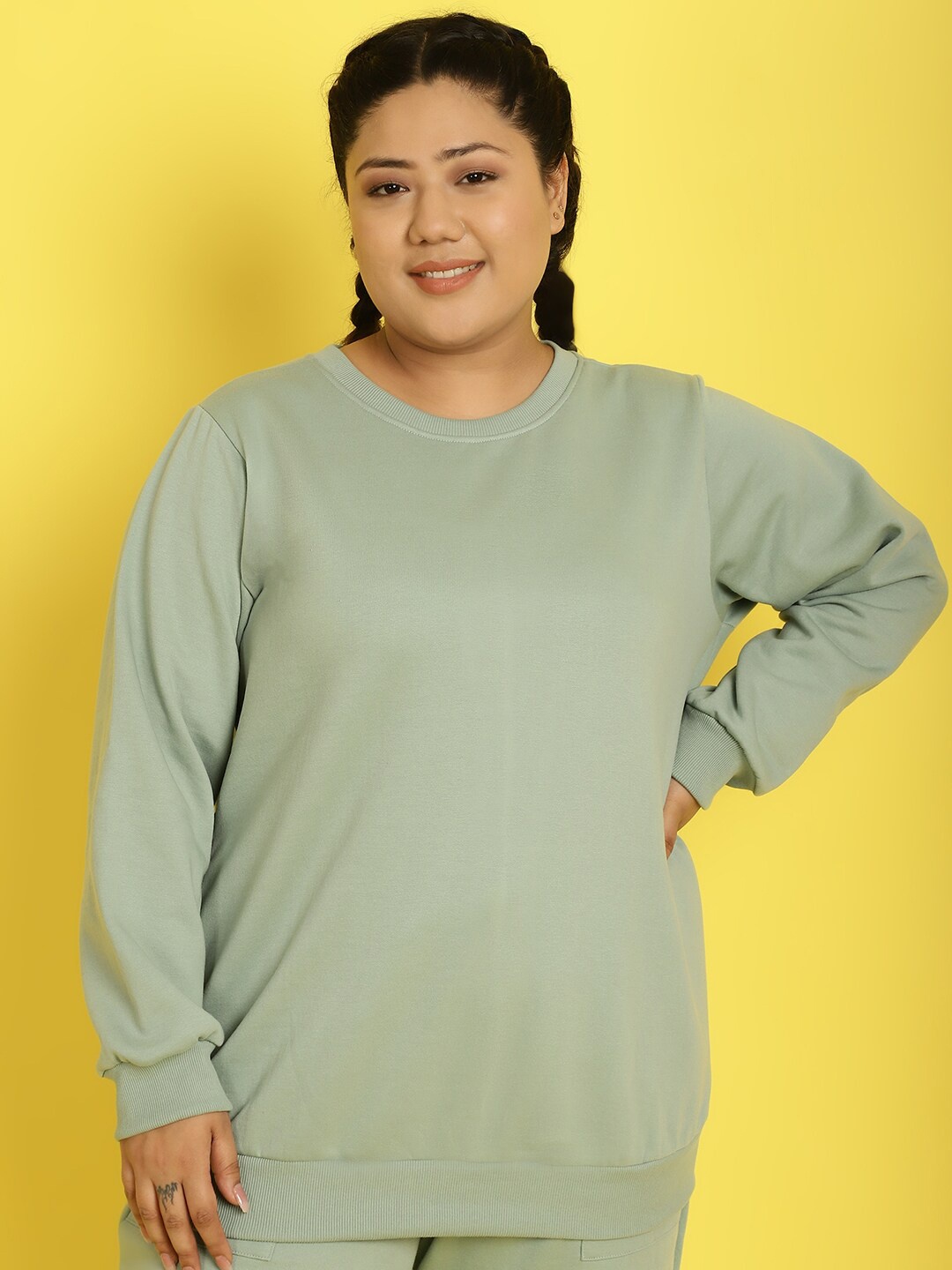

theRebelinme Round Neck Sweatshirt, Green