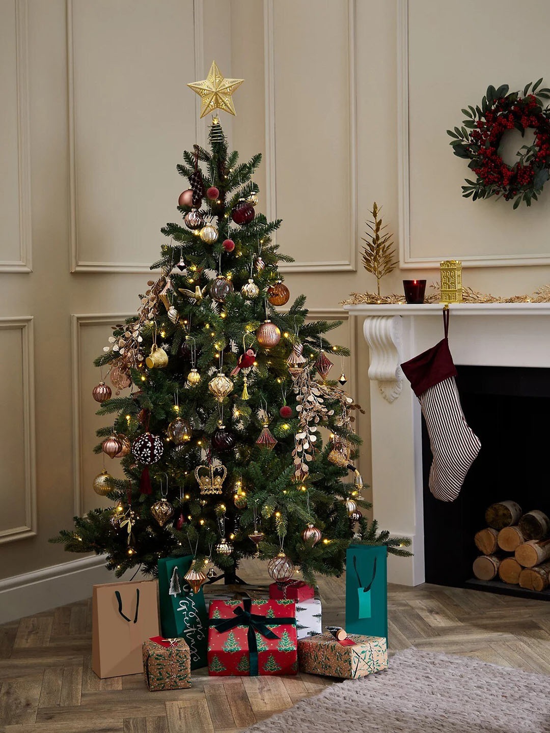 

Marks & Spencer Gold-toned 2 Pieces Glitter Eucalyptus Tree Pick