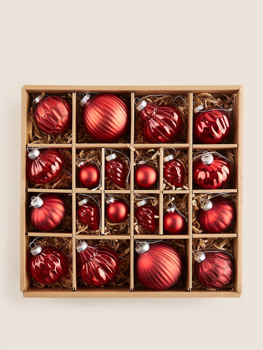

Marks & Spencer Red 20 Pieces Textured Glass Christmas Baubles