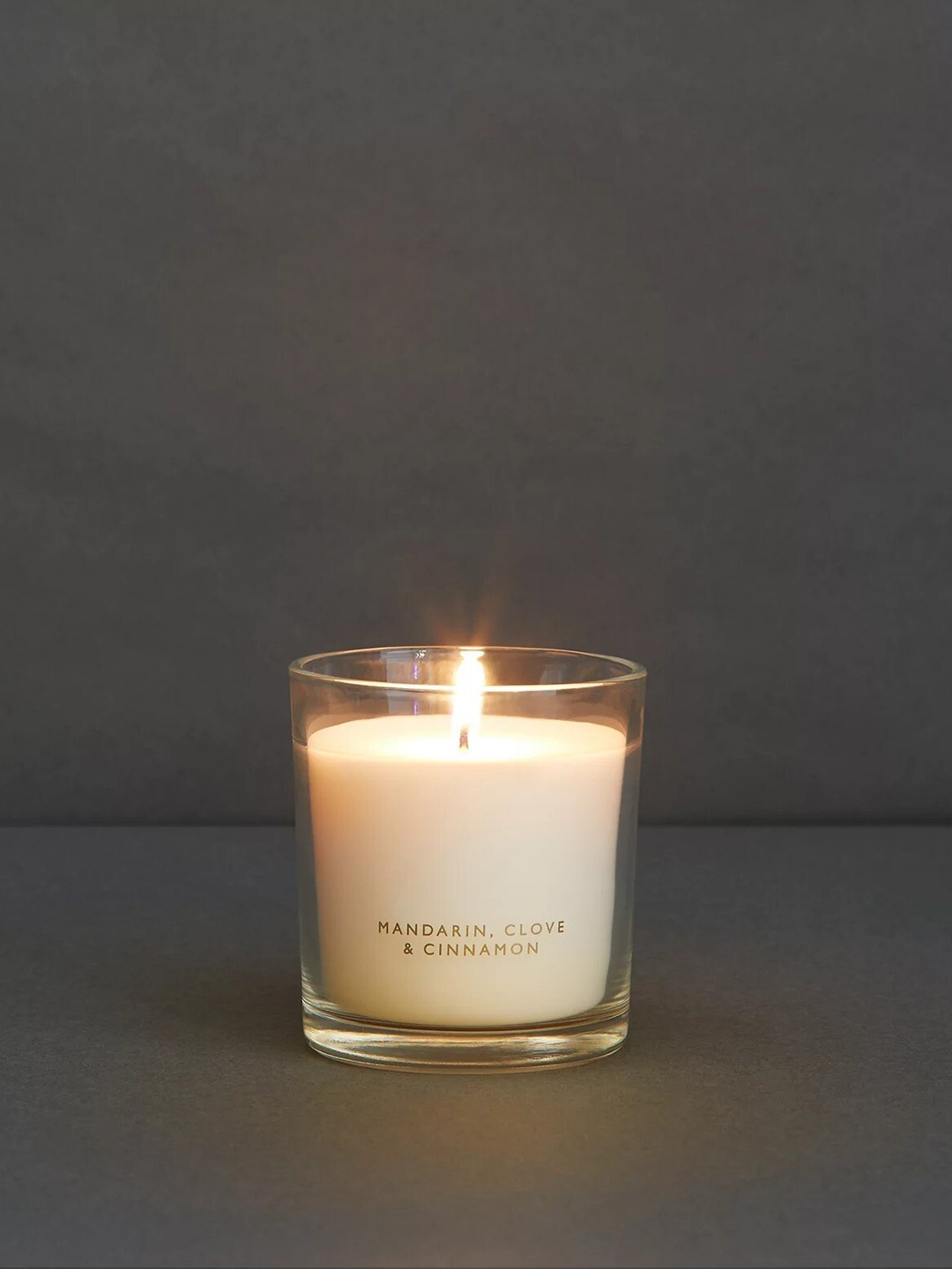 

Marks & Spencer White Mandarin, Clove & Cinnamon Wax Boxed Candle