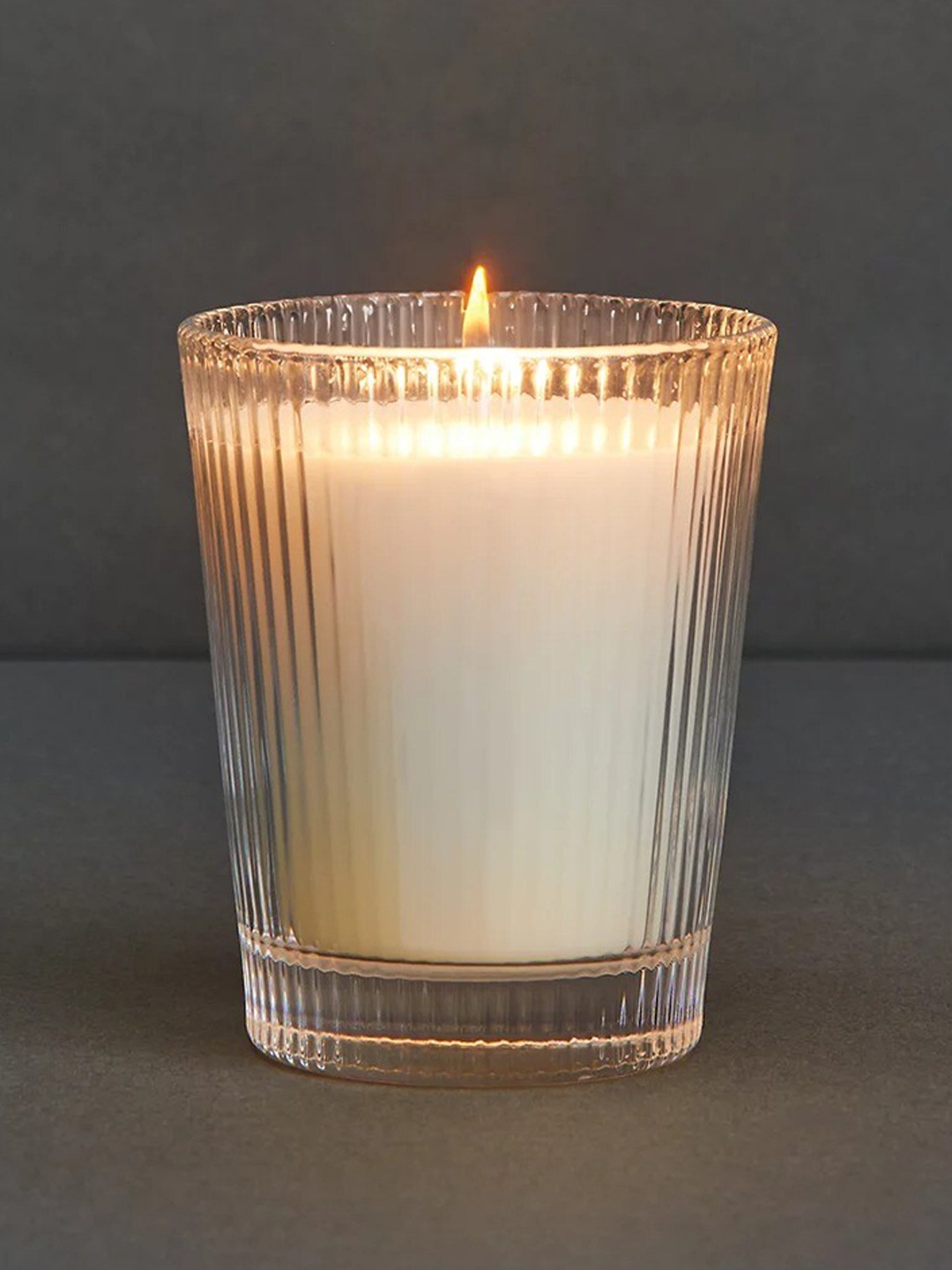 

Marks & Spencer White Scented Frankincense & Myrrh Candle