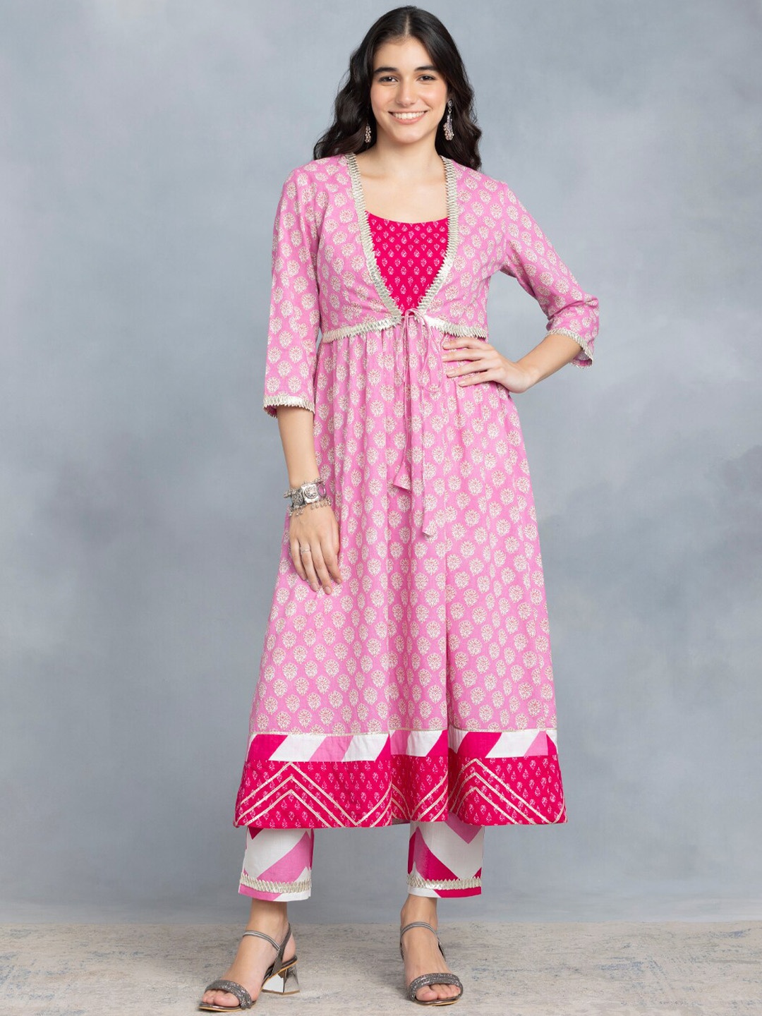 

SHAYE Ethnic Motifs Printed Regular Gotta Patti Pure Cotton Kurta With Trousers, Pink