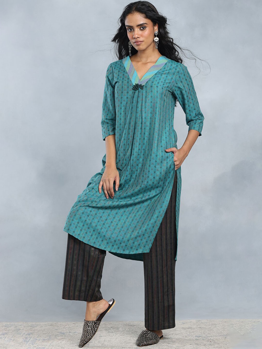 

SHAYE Ethnic Motifs Woven Design Pleated Straight Kurta with Trouser, Sea green