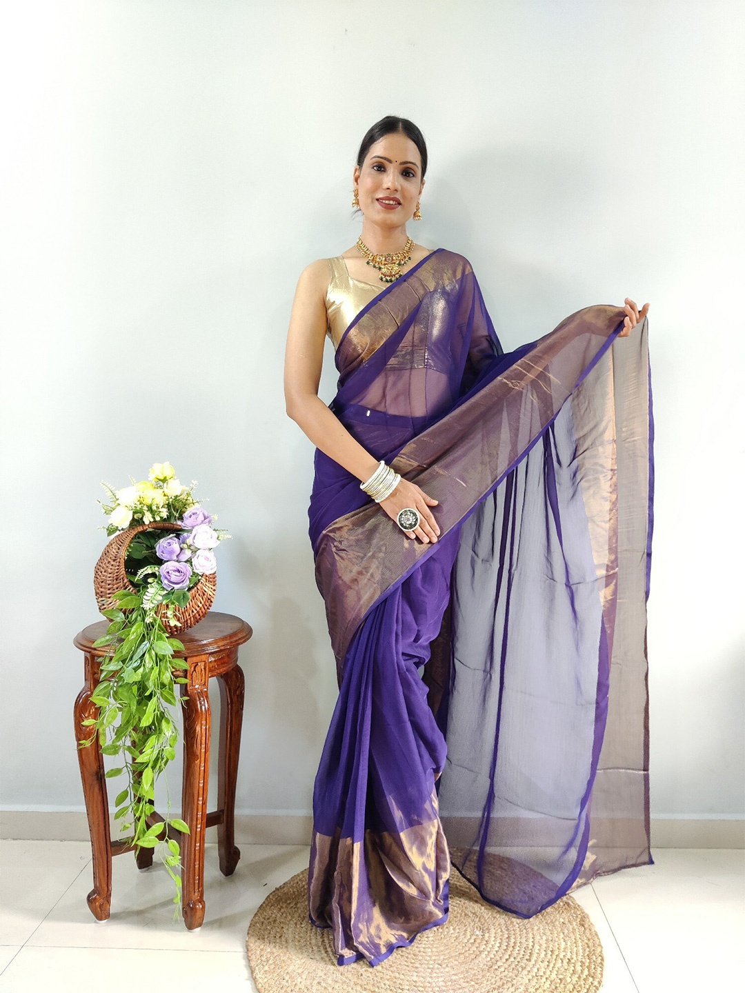 

DIVASTRI Pure Georgette Zari Saree, Purple