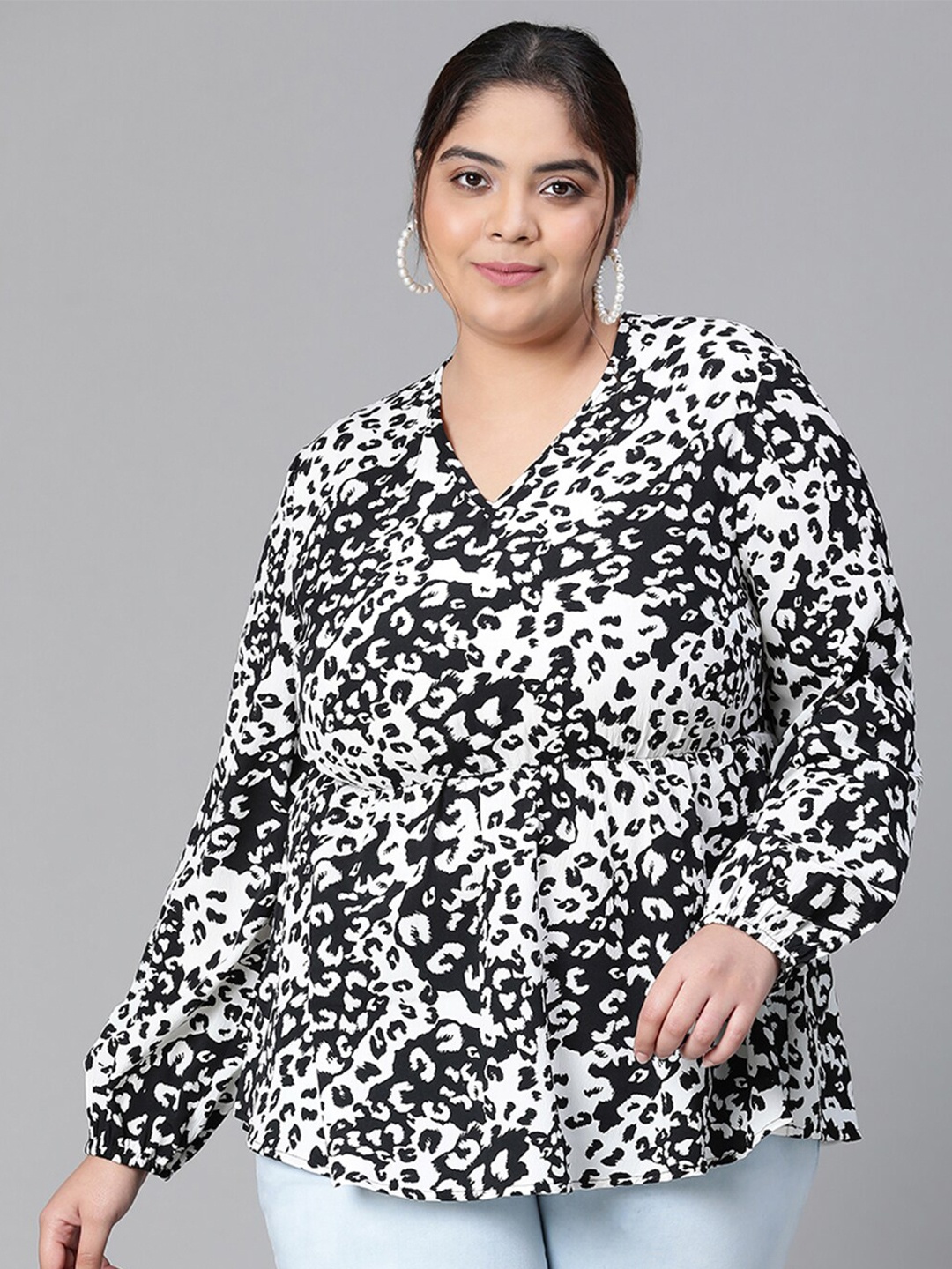 

Oxolloxo Plus Size Animal Printed V-Neck Long Sleeves Gathered Regular Top, Black