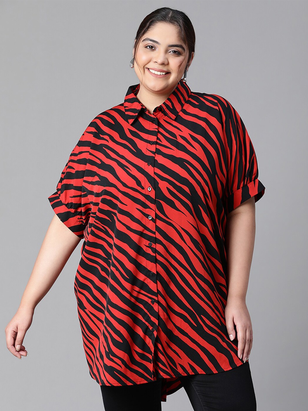 

Oxolloxo Plus Size Animal Print Shirt Style Longline Top, Red