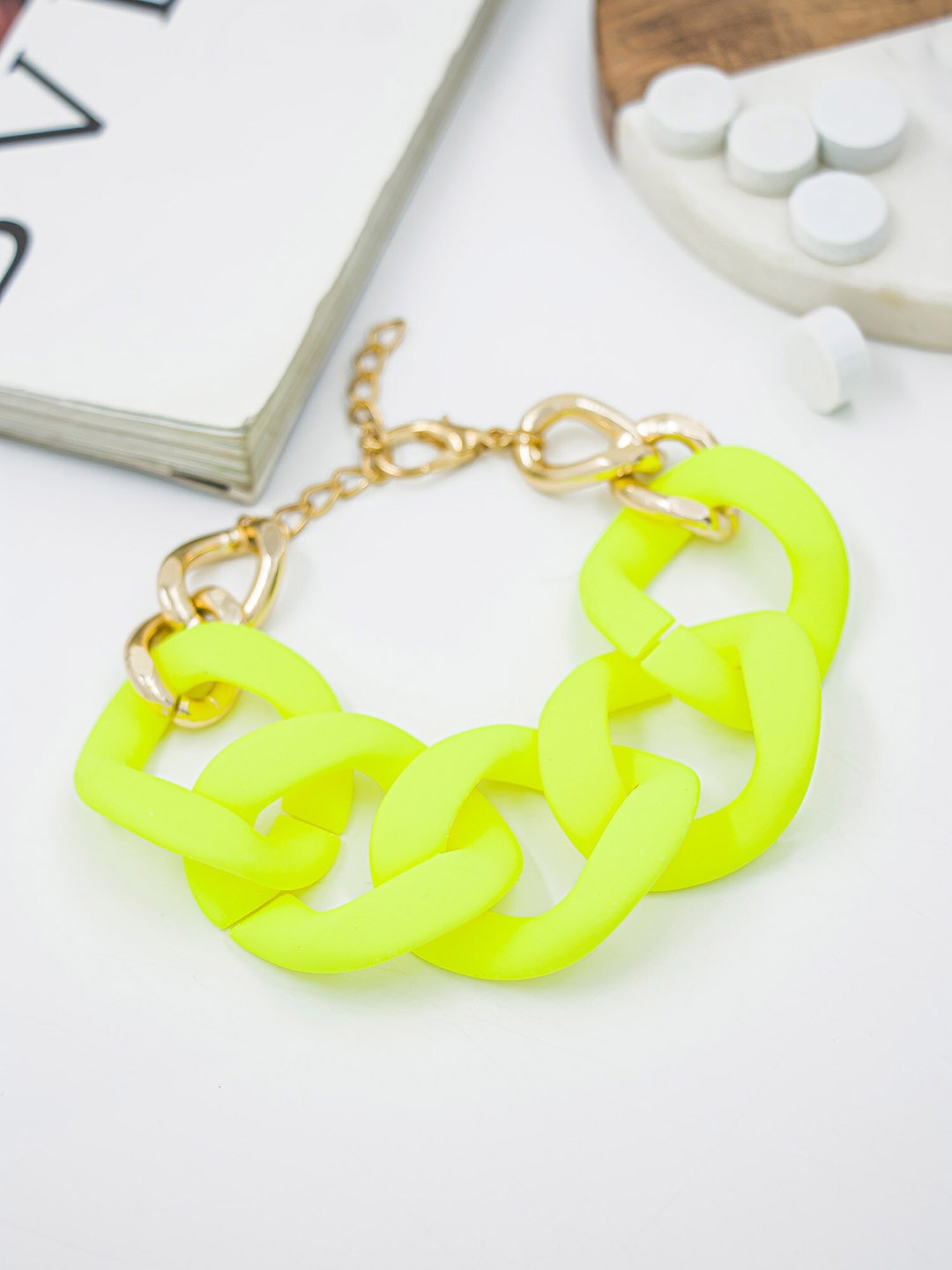 

Bellofox Women Plastic Link Bracelet, Gold
