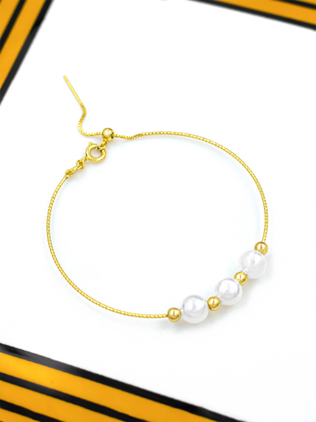

Bellofox Women Pearls Gold-Plated Link Bracelet