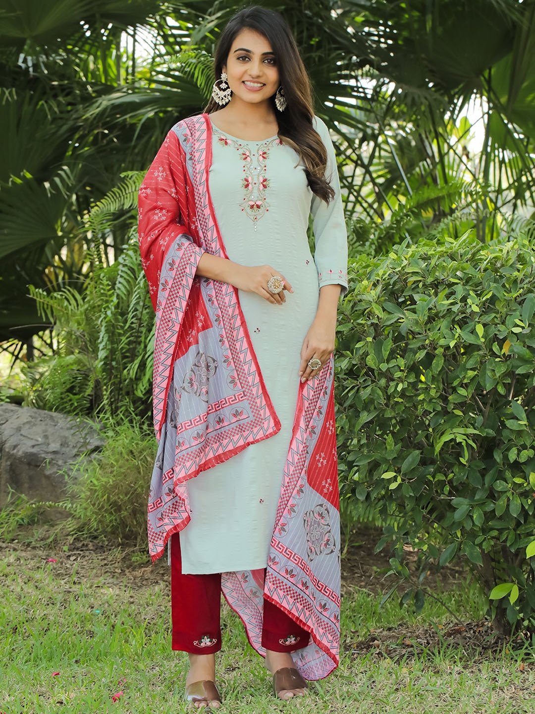 

Kiana Embroidered Regular Kurta with Trousers & With Dupatta, Green