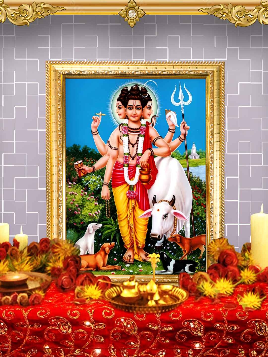 

Hawai Gold-Toned & Blue Lord Dattatreya Wood Wall Photo Frames