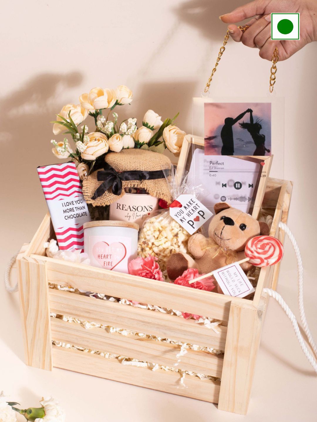 

Confetti Gifts Assorted Hamper Gift, Beige