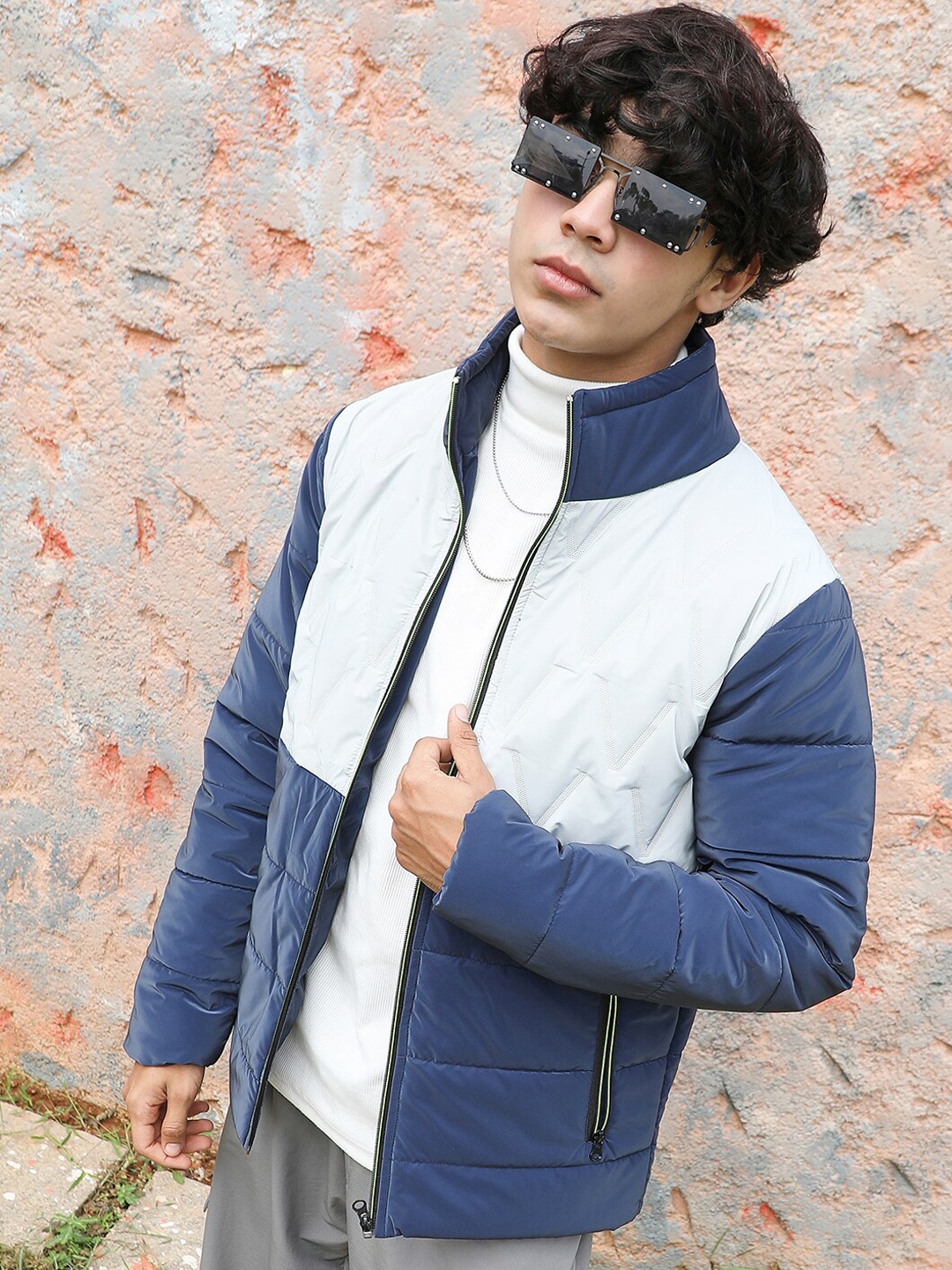 

Campus Sutra Colourblocked Windcheater Puffer Jacket, Navy blue