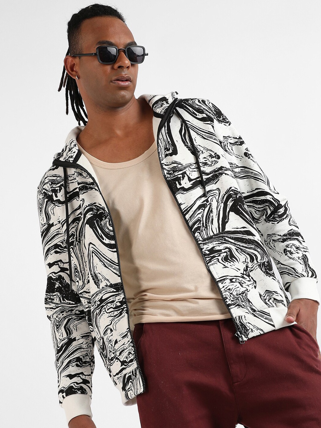 

Campus Sutra Printed Hooded Cotton Front-Open Sweatshirt, Black