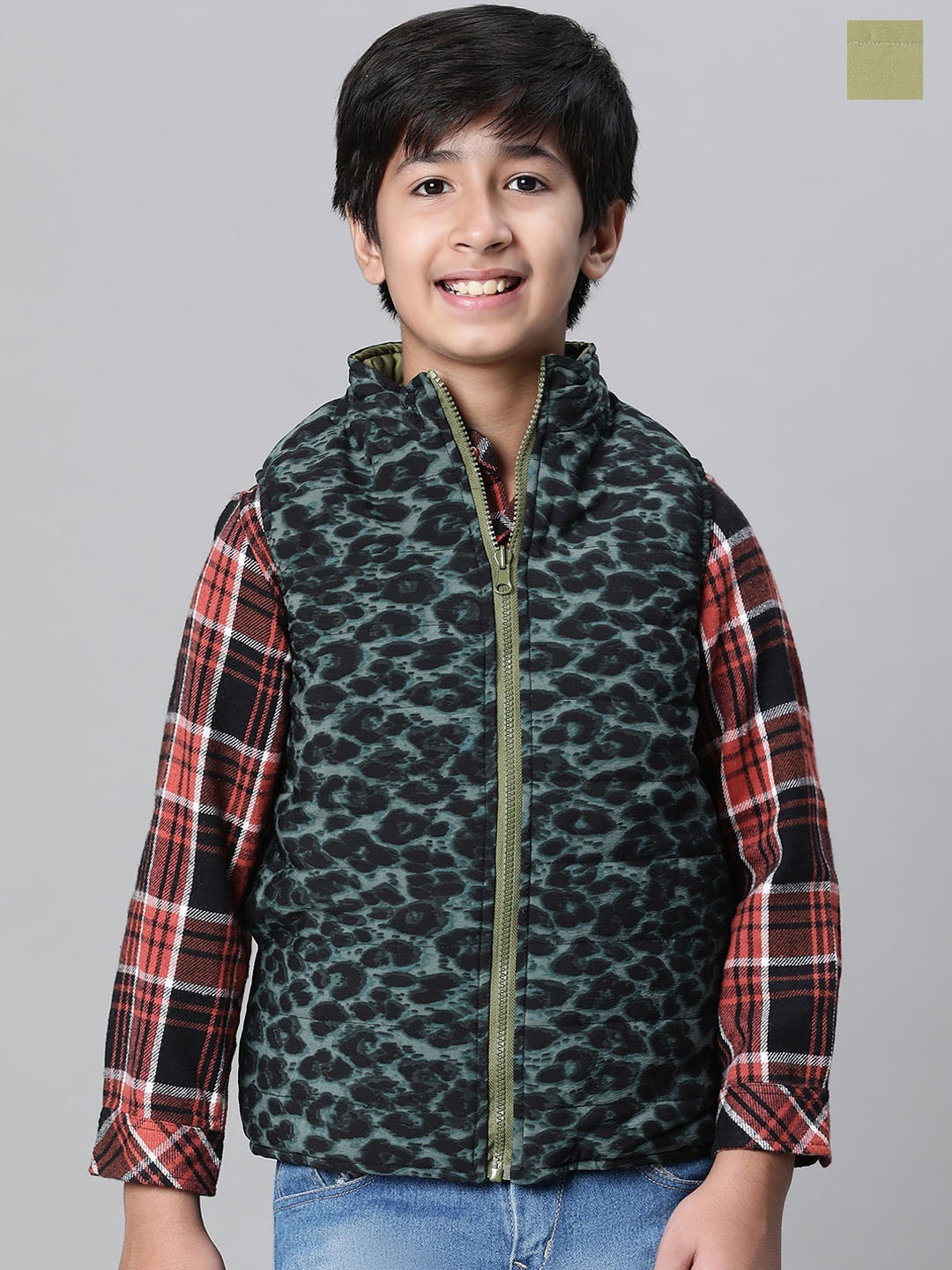 

Oxolloxo Boys Printed Reversible Stand Collar Puffer Jacket, Green