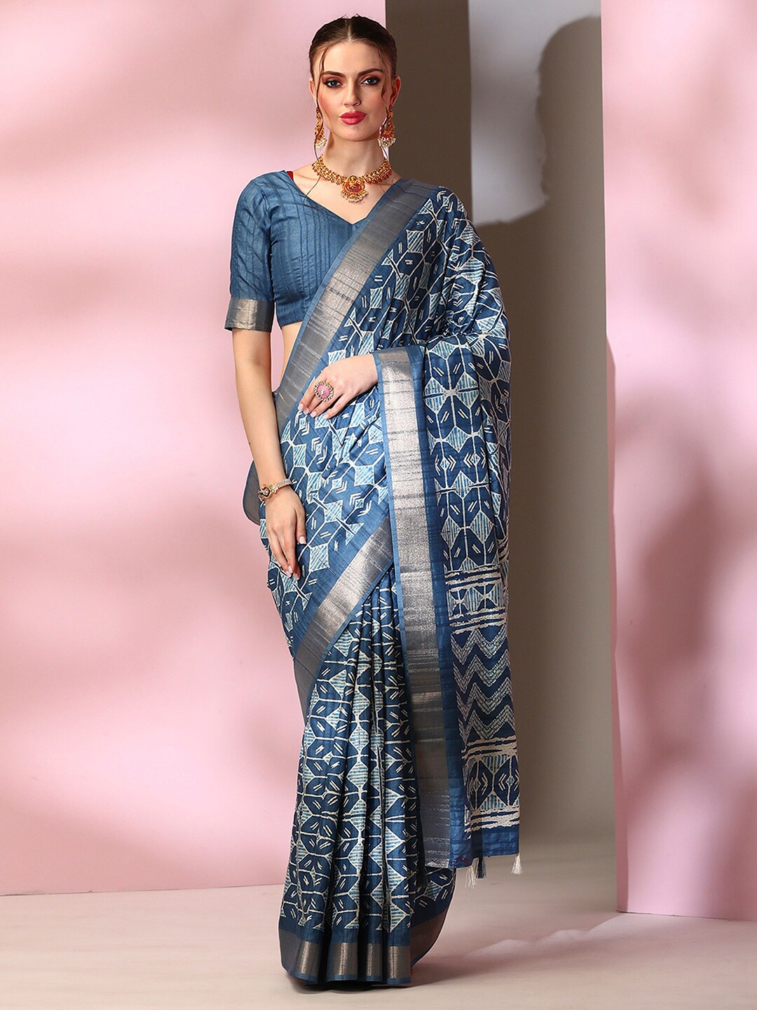 

Mitera Blue Ethnic Motifs Printed Saree