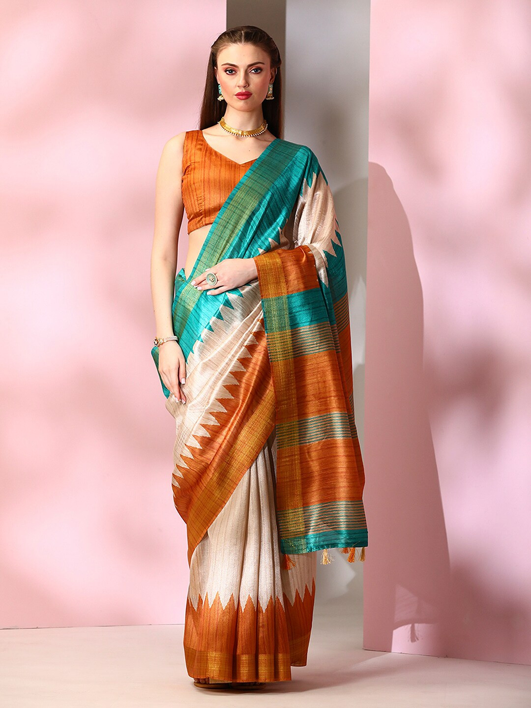 

Mitera Ethnic Motifs Printed Bomkai Silk Saree, Beige