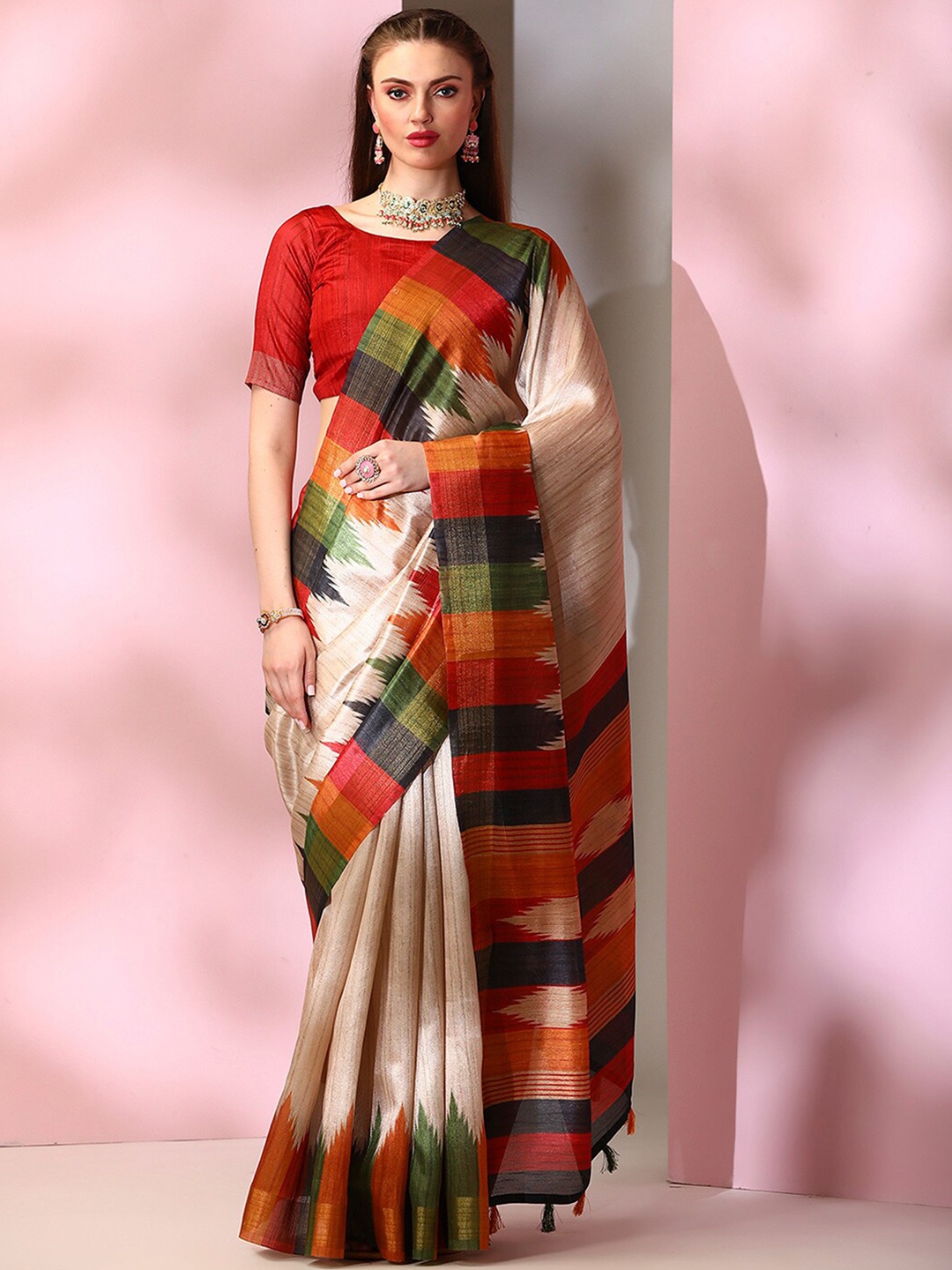 

Mitera Beige Geometric Printed Saree