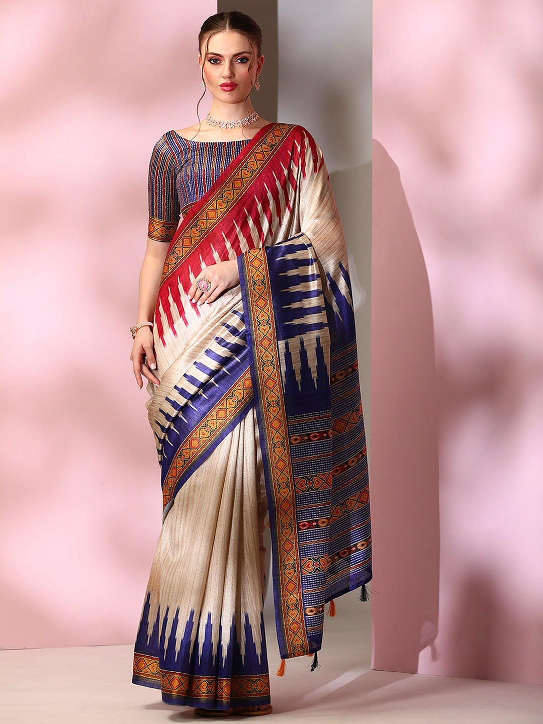 

Mitera Beige & Maroon Ethnic Motifs Printed Saree