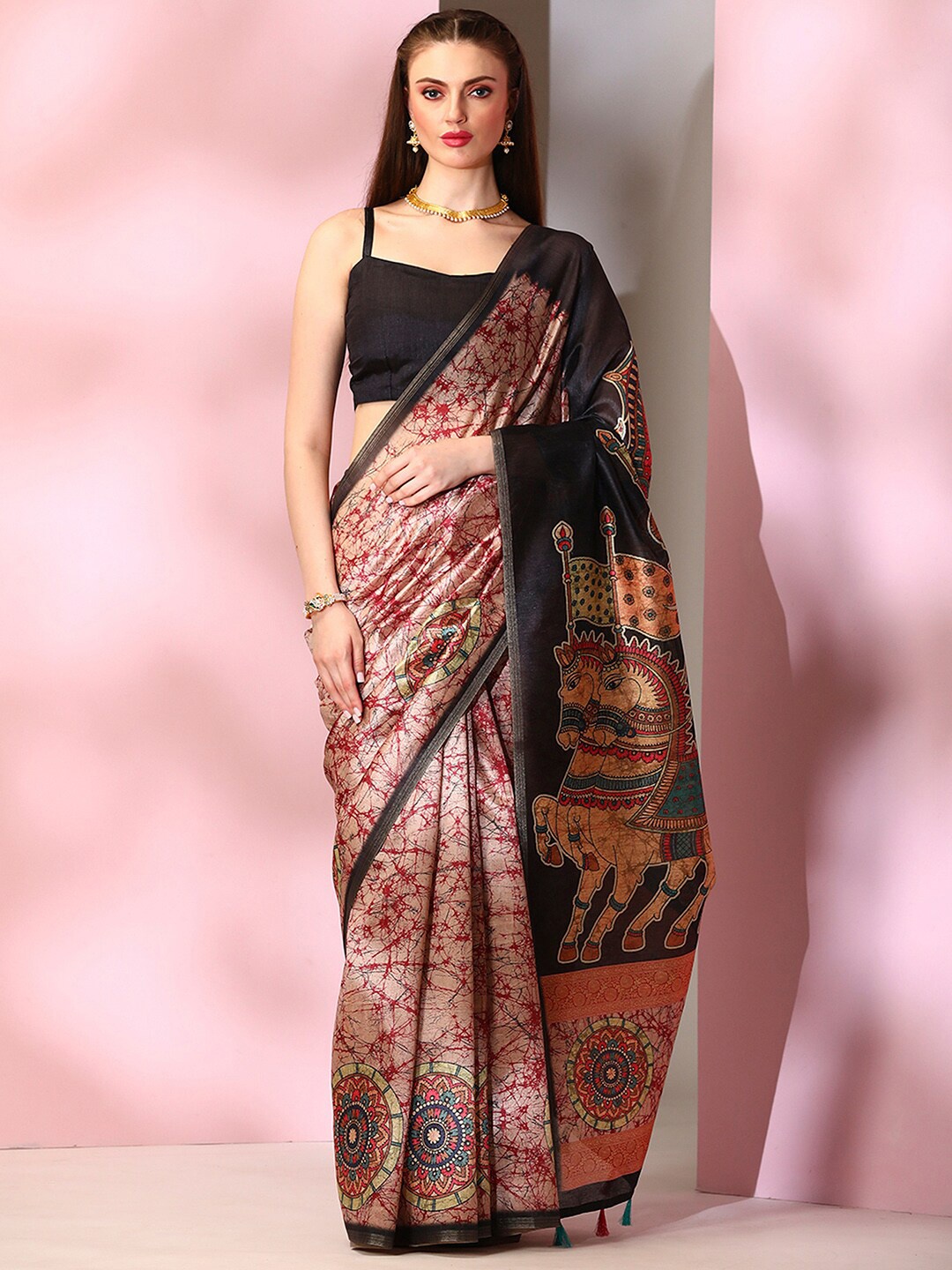 

Mitera Kalamkari Printed Dabu Saree, Beige