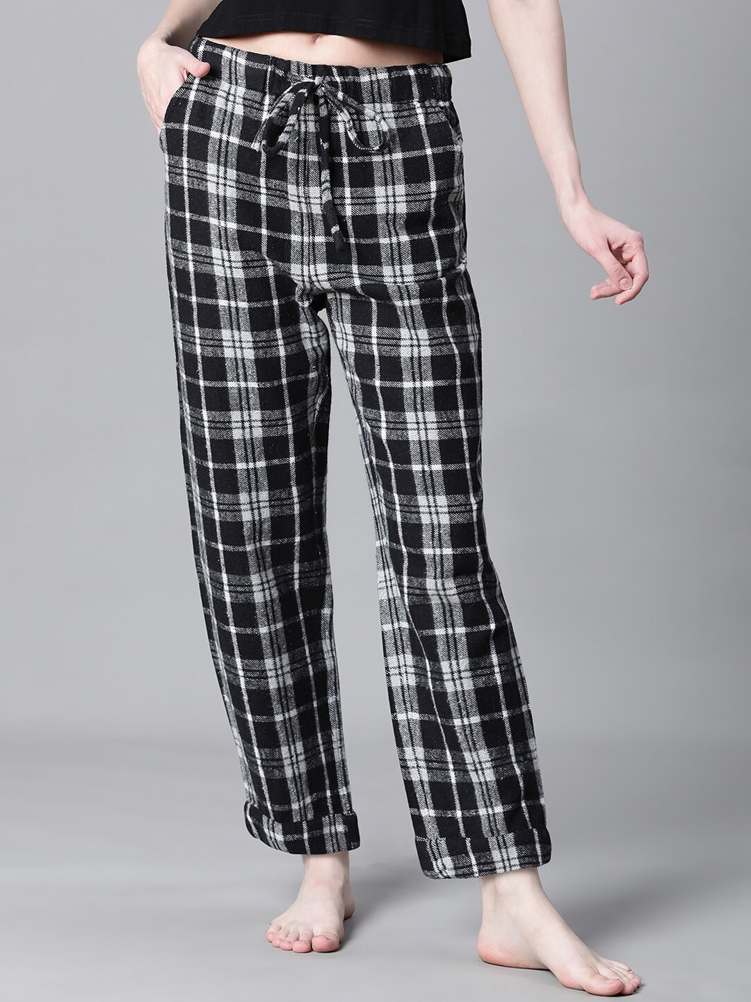 

Oxolloxo Women Checked Cotton Lounge Pants, Black