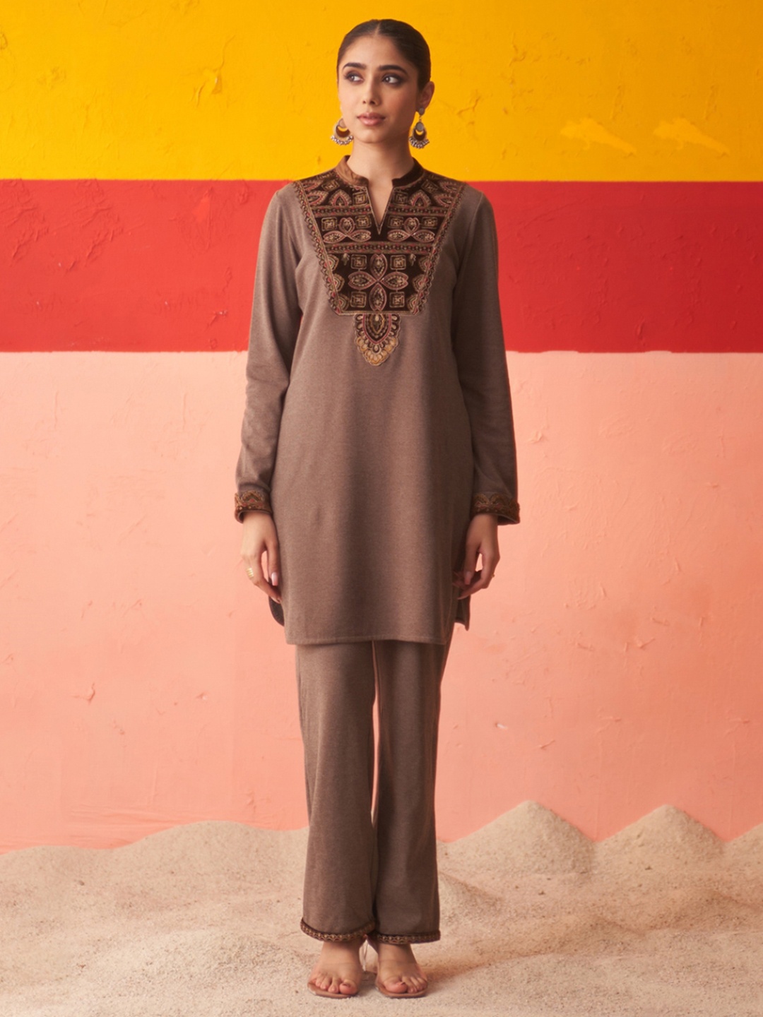 

Lakshita Ethnic Motifs Embroidered Mandarin Collar Regular Wool Kurta With Trouser, Brown