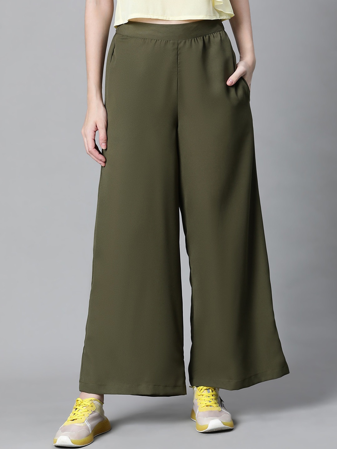 

Oxolloxo Women Green Flared Trousers
