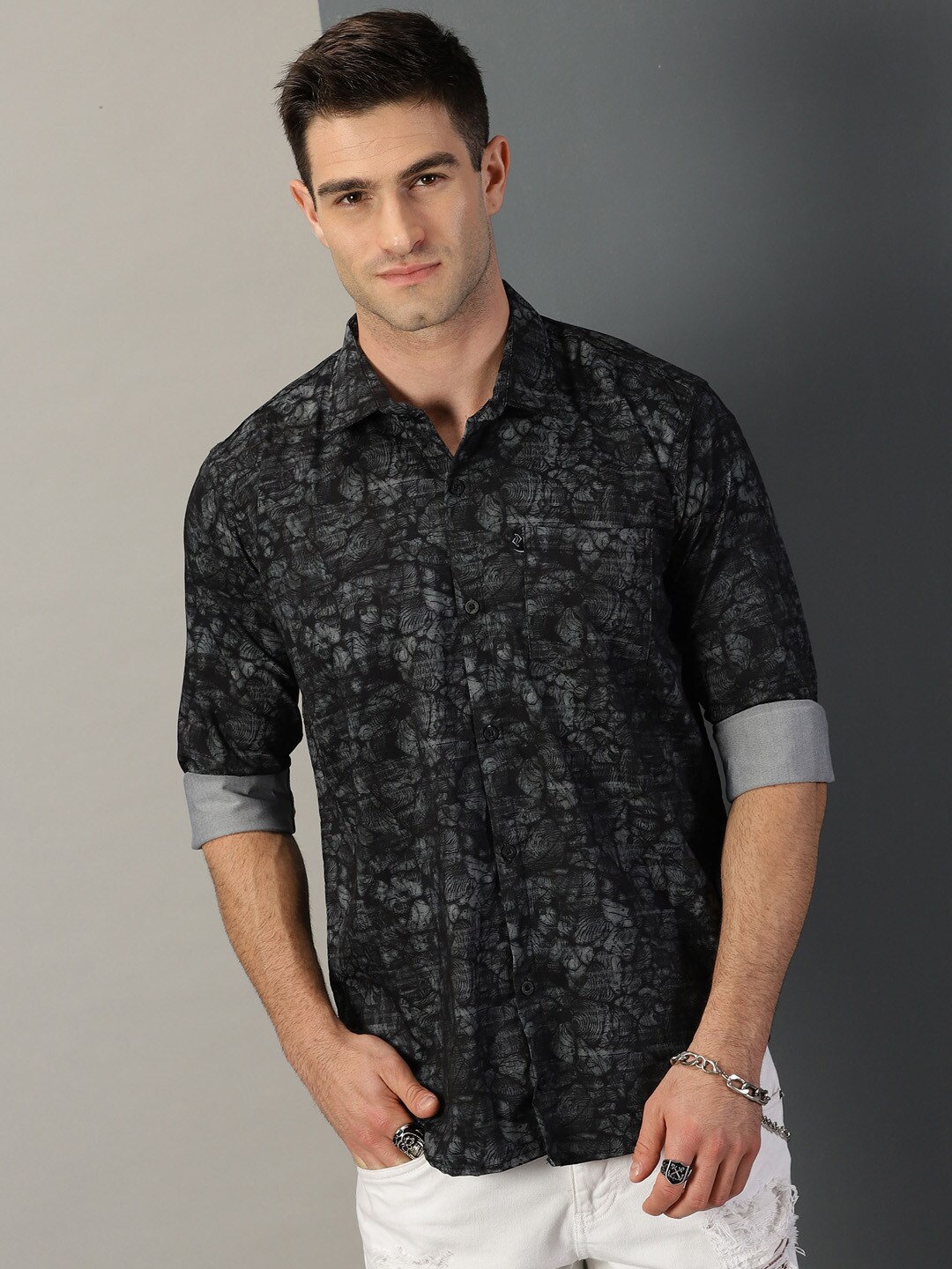 

Rodzen Classic Abstract Printed Cotton Casual Shirt, Black