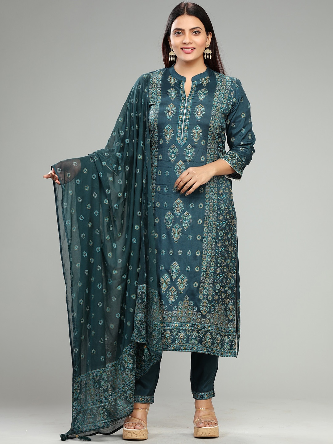 

COTTON CULTURE Ethnic Motifs Printed Shantoon Kurta With Trousers & Dupatta, Green