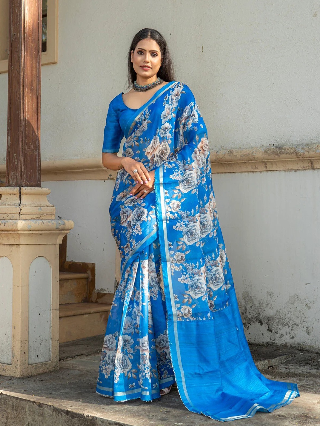 

Stylefables Floral Printed Organza Saree, Blue