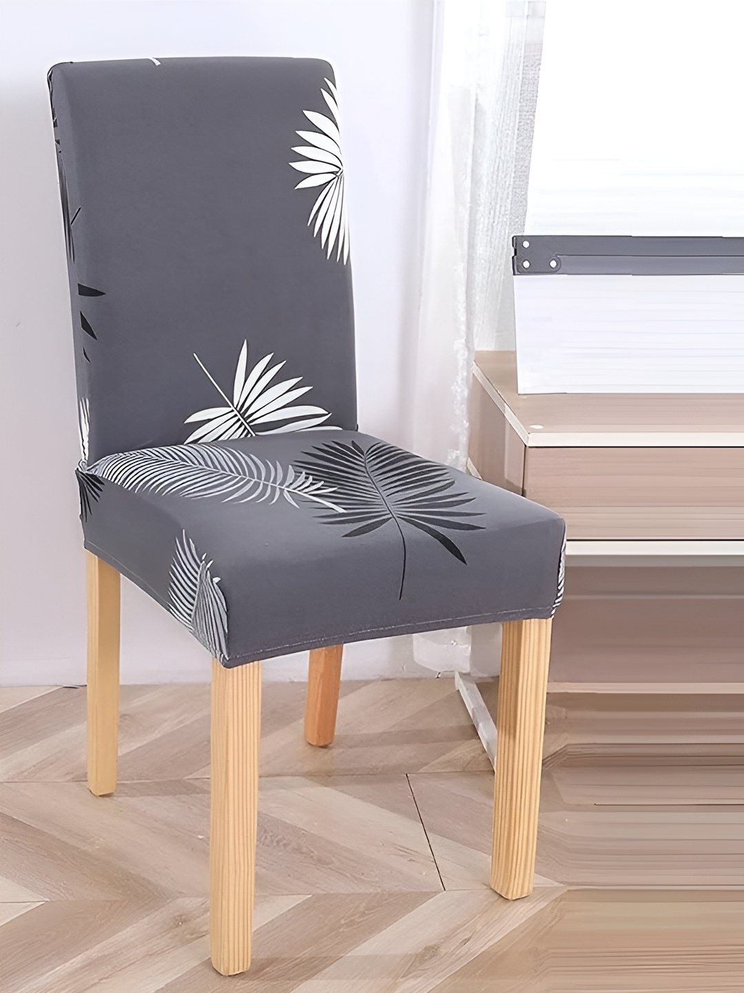 

TONY STARK Grey & White Printed Comfortable Chair Cover