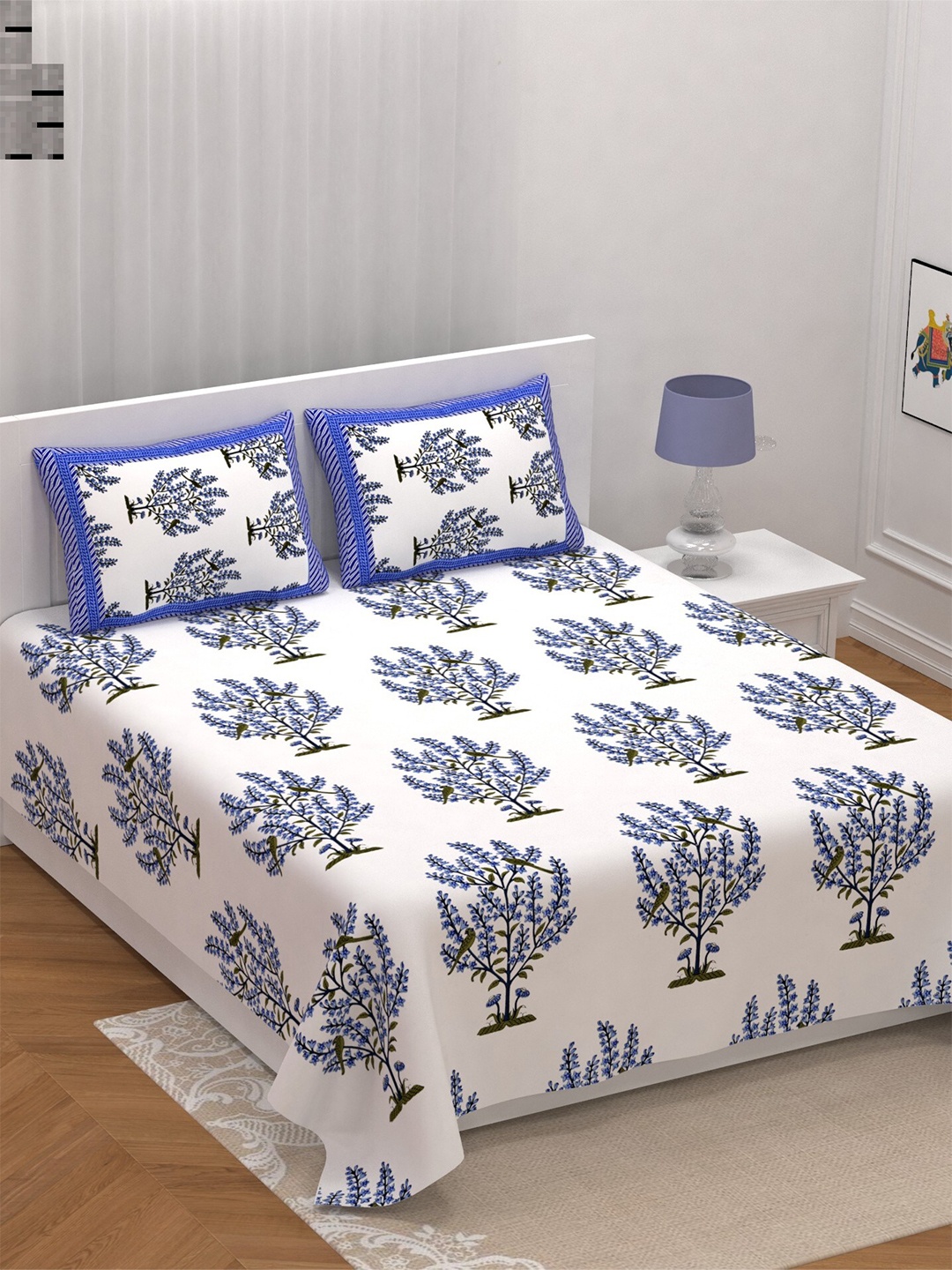 

LIVING ROOTS White Floral Cotton 210 TC King Bedsheet with 2 Pillow Covers