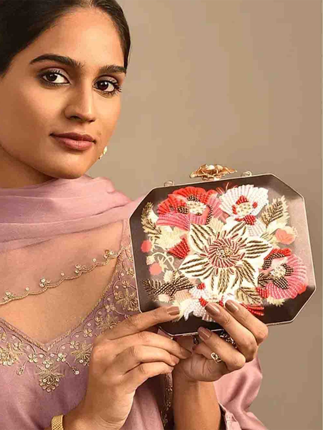 

Jalwa Art Embellished Purse Clutch, White